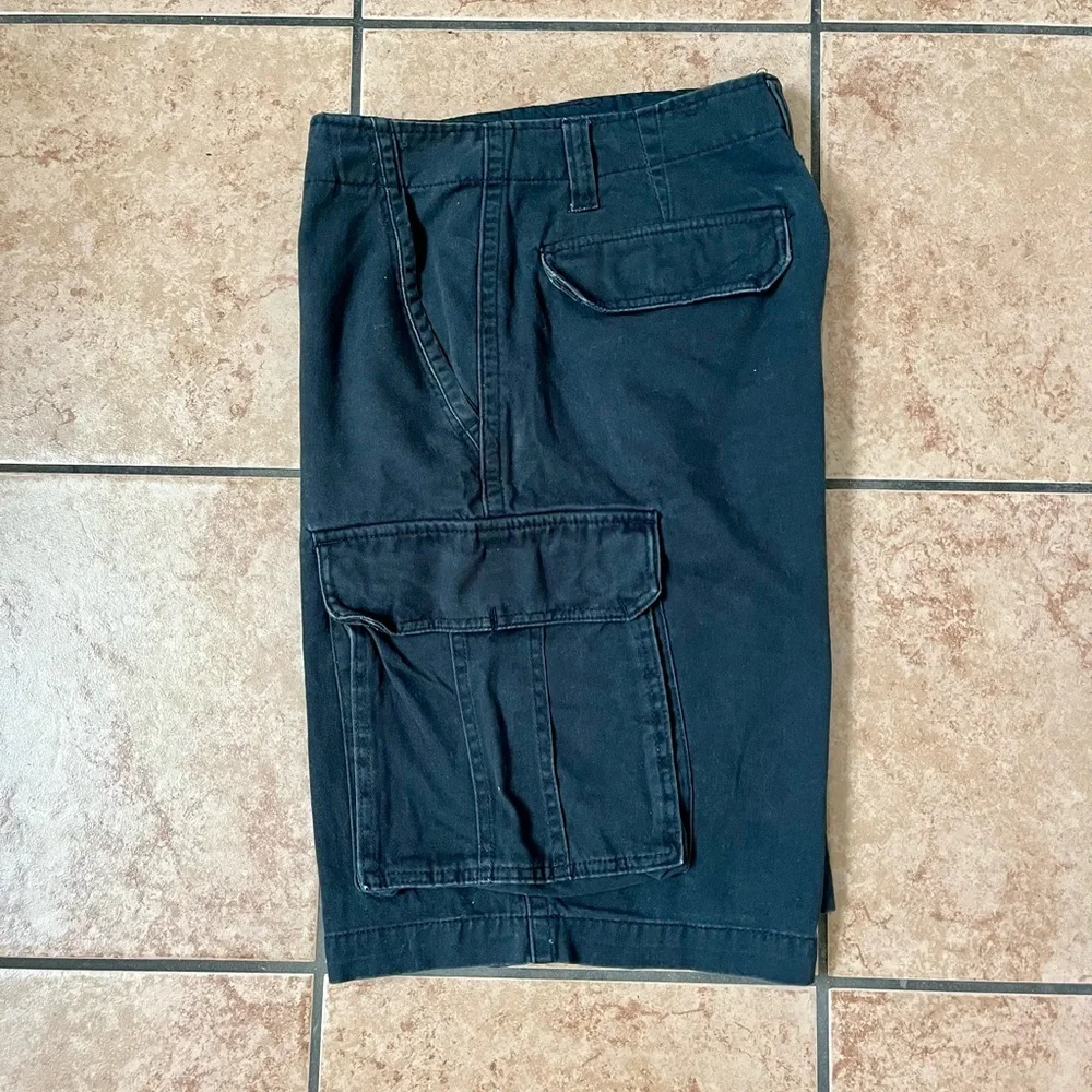 Faded Glory Black Cargo Shorts with Classic Design - Picture 4 of 6